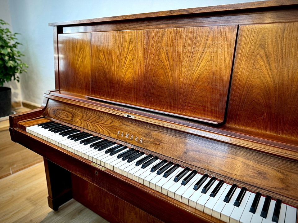 Cận cảnh YAMAHA W101 Wn Seri 2.3 tại Piano House